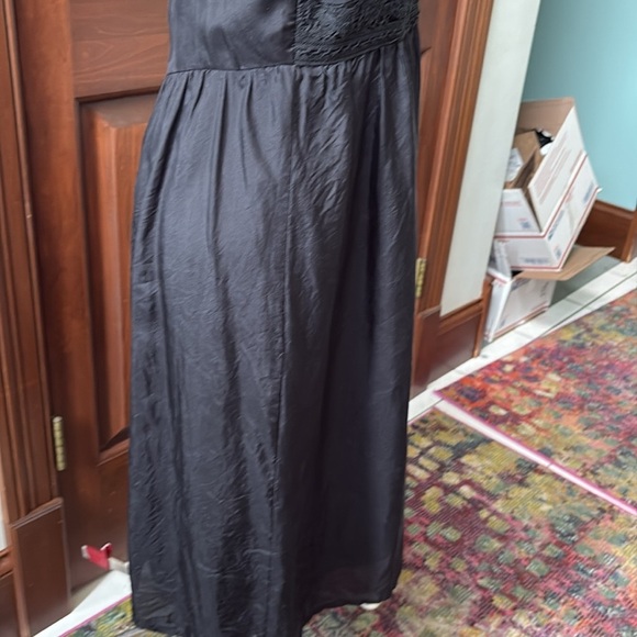 Velvet Brand Silk dress lingerie slip lined/silk black/black lace low V-neck - Picture 8 of 15